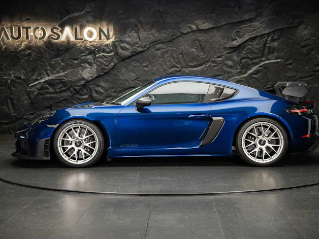 Porsche 718 Cayman GT4 RS PDK *Weissach* CH-Auto*