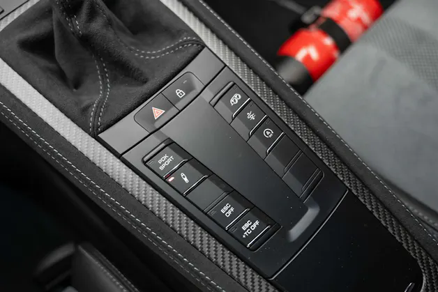 Porsche 718 Cayman GT4 RS PDK *Weissach* CH-Auto*