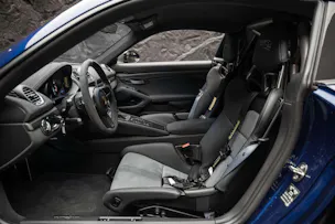 Porsche 718 Cayman GT4 RS PDK *Weissach* CH-Auto*