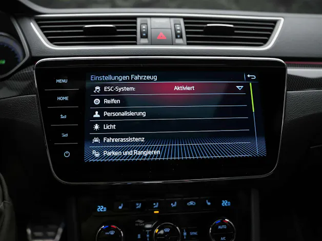 Škoda Superb Combi 2.0 TSI SportLine+ DSG 4x4 *CH-Auto*Panorama*ACC*