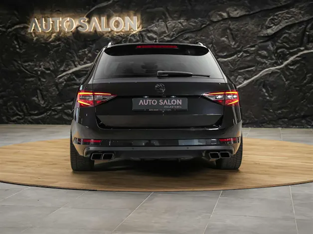 Škoda Superb Combi 2.0 TSI SportLine+ DSG 4x4 *CH-Auto*Panorama*ACC*