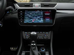 Škoda Superb Combi 2.0 TSI SportLine+ DSG 4x4 *CH-Auto*Panorama*ACC*