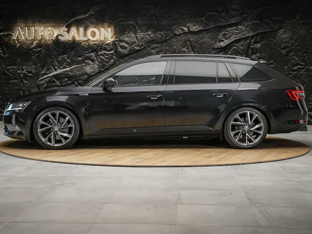 Škoda Superb Combi 2.0 TSI SportLine+ DSG 4x4 *CH-Auto*Panorama*ACC*
