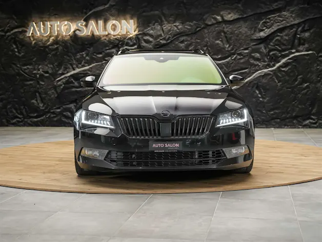 Škoda Superb Combi 2.0 TSI SportLine+ DSG 4x4 *CH-Auto*Panorama*ACC*
