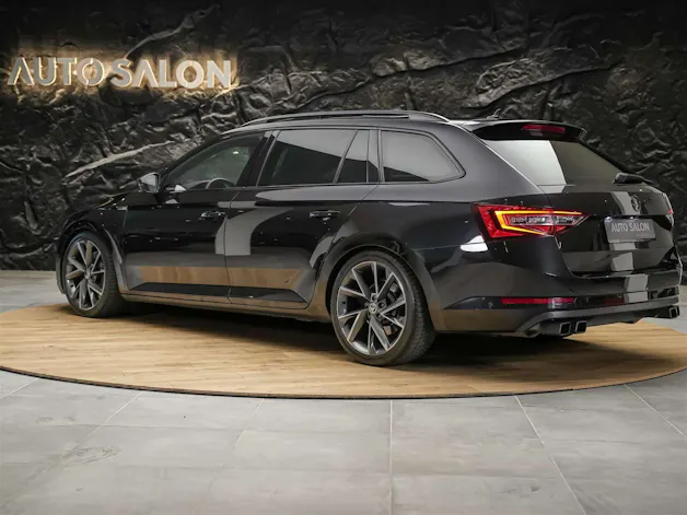 Škoda Superb Combi 2.0 TSI SportLine+ DSG 4x4 *CH-Auto*Panorama*ACC*