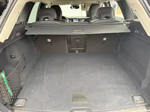 Volvo XC60 B5 Benzin Mild Hybrid AWD Plus Dark Geartronic