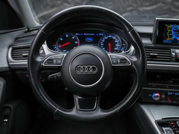 Audi A6 Avant 2.0 TDI S-tronic *Leder Milano*4 Zonen Klimaautomatik*MMI Navigationssystem*