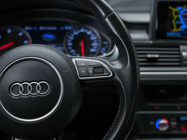 Audi A6 Avant 2.0 TDI S-tronic *Leder Milano*4 Zonen Klimaautomatik*MMI Navigationssystem*