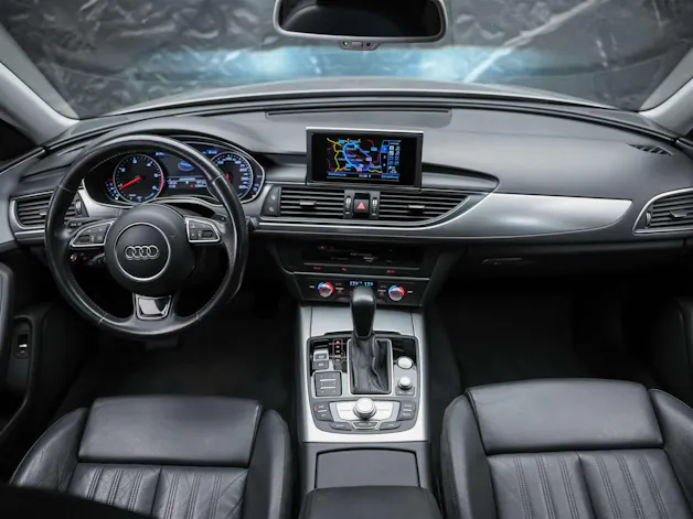 Audi A6 Avant 2.0 TDI S-tronic *Leder Milano*4 Zonen Klimaautomatik*MMI Navigationssystem*
