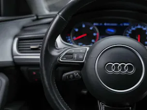 Audi A6 Avant 2.0 TDI S-tronic *Leder Milano*4 Zonen Klimaautomatik*MMI Navigationssystem*