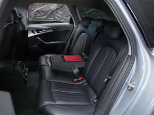 Audi A6 Avant 2.0 TDI S-tronic *Leder Milano*4 Zonen Klimaautomatik*MMI Navigationssystem*