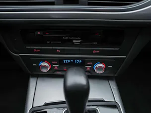 Audi A6 Avant 2.0 TDI S-tronic *Leder Milano*4 Zonen Klimaautomatik*MMI Navigationssystem*