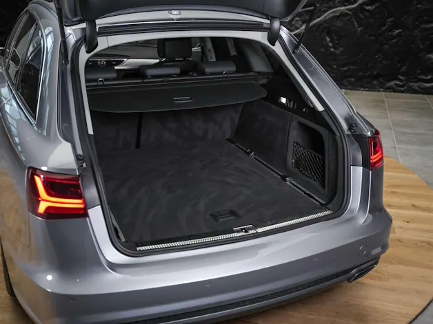 Audi A6 Avant 2.0 TDI S-tronic *Leder Milano*4 Zonen Klimaautomatik*MMI Navigationssystem*