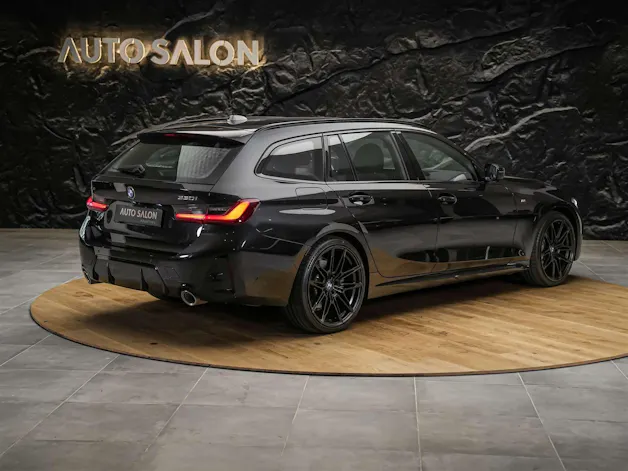 BMW 330i Touring xDrive Steptronic M Sport *Werksgarantie*Abstandsregler*Rückfahrkamera*