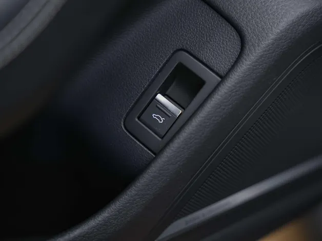 Audi RS6 Avant 4.0 TFSI V8 quattro *CH-Auto*Panorama*Sitzlüftung*Head-Up*