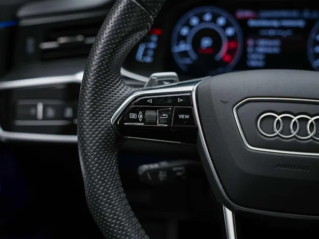 Audi RS6 Avant 4.0 TFSI V8 quattro *CH-Auto*Panorama*Sitzlüftung*Head-Up*