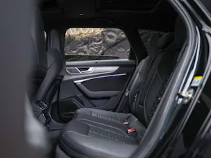 Audi RS6 Avant 4.0 TFSI V8 quattro *CH-Auto*Panorama*Sitzlüftung*Head-Up*