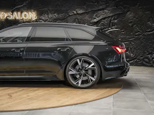 Audi RS6 Avant 4.0 TFSI V8 quattro *CH-Auto*Panorama*Sitzlüftung*Head-Up*
