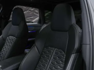 Audi RS6 Avant 4.0 TFSI V8 quattro *CH-Auto*Panorama*Sitzlüftung*Head-Up*