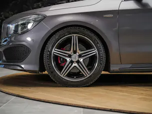 Mercedes-Benz CLA 250 Sport 7G-DCT 4Matic *CH Auto*Sitzheizung*Rückfahrkamera*