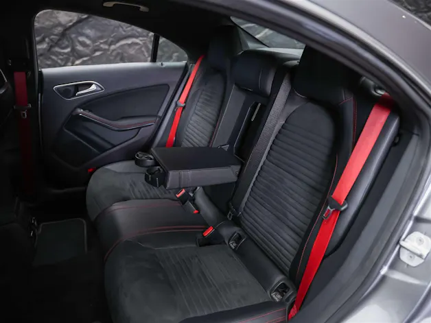 Mercedes-Benz CLA 250 Sport 7G-DCT 4Matic *CH Auto*Sitzheizung*Rückfahrkamera*