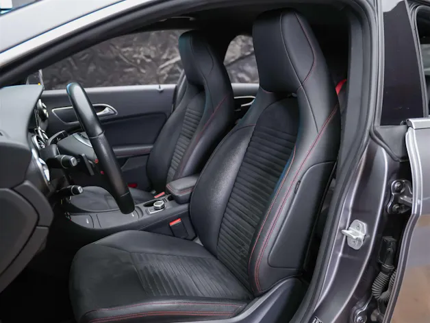 Mercedes-Benz CLA 250 Sport 7G-DCT 4Matic *CH Auto*Sitzheizung*Rückfahrkamera*