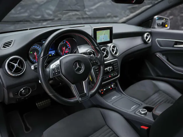 Mercedes-Benz CLA 250 Sport 7G-DCT 4Matic *CH Auto*Sitzheizung*Rückfahrkamera*