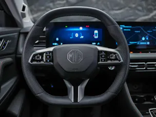 MG HS 1.5 T Comfort Automat *Werksgarantie*Rückfahrkamera*Abstandsregler*