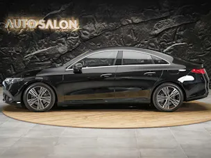 Mercedes-Benz CLA 200 8G-DCT *Werksgarantie*Panorama*Abstandsregler*Sitzheizung*