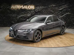 Alfa Romeo Giulia 2.0 Veloce Q4 AT8 *Facelift*Abstandsregler*El. Sitze mit Memory*Sitzheizung*