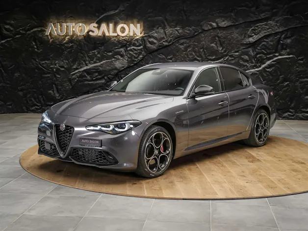 Alfa Romeo Giulia 2.0 Veloce Q4 AT8 *Facelift*Abstandsregler*El. Sitze mit Memory*Sitzheizung*