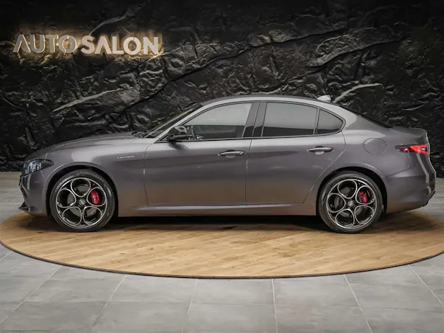 Alfa Romeo Giulia 2.0 Veloce Q4 AT8 *Facelift*Abstandsregler*El. Sitze mit Memory*Sitzheizung*