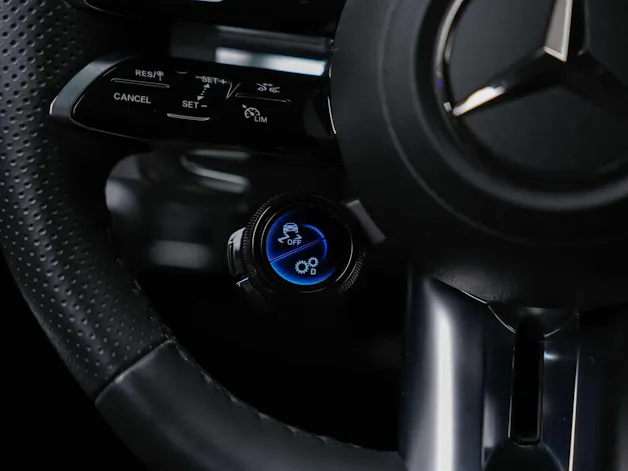 Mercedes-Benz GLB 35 AMG 4matic *Abstandsregler*Sitzheizung*Rückfahrkamera*