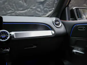 Mercedes-Benz GLB 35 AMG 4matic *Abstandsregler*Sitzheizung*Rückfahrkamera*