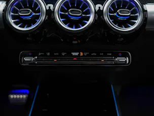 Mercedes-Benz GLB 35 AMG 4matic *Abstandsregler*Sitzheizung*Rückfahrkamera*