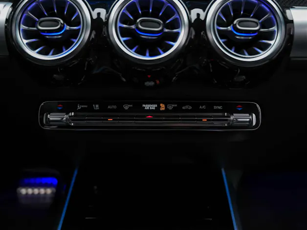 Mercedes-Benz GLB 35 AMG 4matic *Abstandsregler*Sitzheizung*Rückfahrkamera*