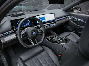 BMW 520d xDrive M Sport Steptronic *Werksgarantie*21" Felgen*Head Up*Sitzbelüftung*
