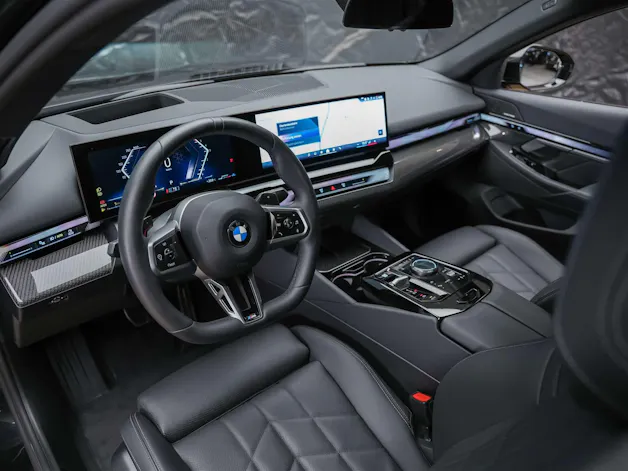 BMW 520d xDrive M Sport Steptronic *Werksgarantie*21" Felgen*Head Up*Sitzbelüftung*