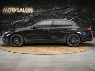 BMW 520d xDrive M Sport Steptronic *Werksgarantie*21" Felgen*Head Up*Sitzbelüftung*