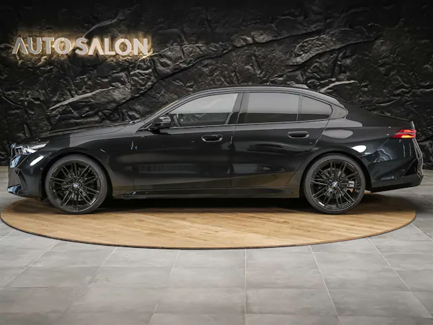 BMW 520d xDrive M Sport Steptronic *Werksgarantie*21" Felgen*Head Up*Sitzbelüftung*