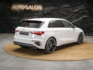 Audi S3 Sportback 2.0 TFSI quattro S-tronic 19" Felgen*Assistenzpaket*