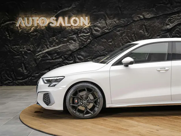 Audi S3 Sportback 2.0 TFSI quattro S-tronic 19" Felgen*Assistenzpaket*