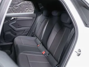 Audi S3 Sportback 2.0 TFSI quattro S-tronic 19" Felgen*Assistenzpaket*