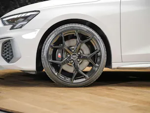 Audi S3 Sportback 2.0 TFSI quattro S-tronic 19" Felgen*Assistenzpaket*