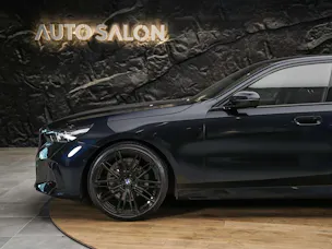 BMW 520i M Sport Steptronic *Werksgarantie*21" Felgen*El. Sitze mit Memory*