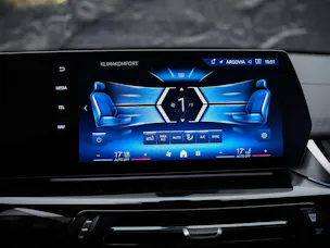 BMW X2 sDrive 20d M Sport *Werksgarantie*Lenkradheizung*Voll Leder*