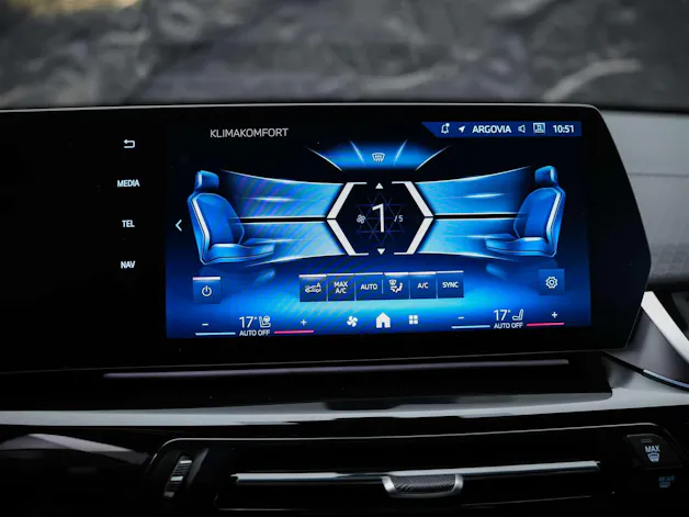 BMW X2 sDrive 20d M Sport *Werksgarantie*Lenkradheizung*Voll Leder*