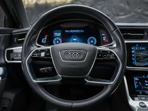 Audi A6 Avant 40 TDI quattro S-tronic *Facelift*21"*Assistenzpaket Tour*Matrix*Leder*Bang&Olufsen*