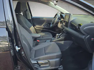 Toyota Yaris 1.5 VVT-i HSD Trend