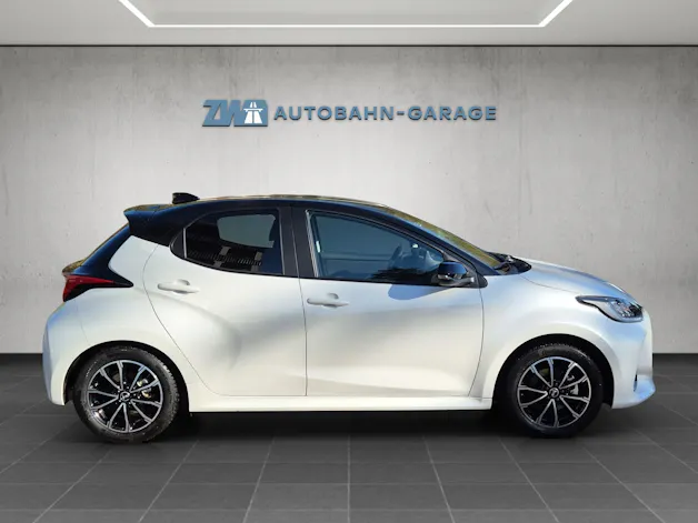 Toyota Yaris 1.5 VVT-i HSD GR Sport